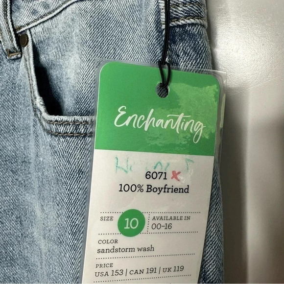 CAbi NWT Sandstorm Wash 6071 Distressed Boyfriend Jeans Size 10 - Picture 5 of 11